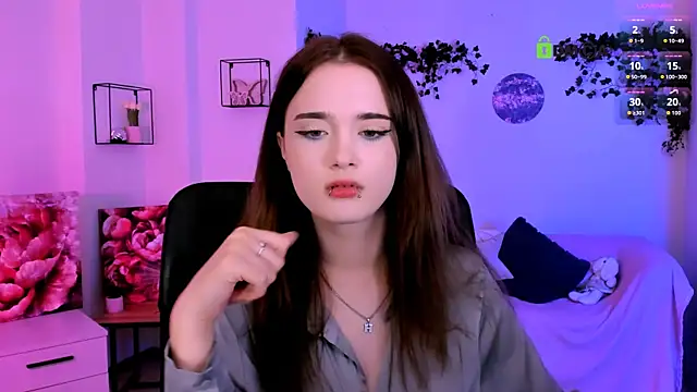 liana_kisses: απευθείας συνομιλία ΧΧΧ
