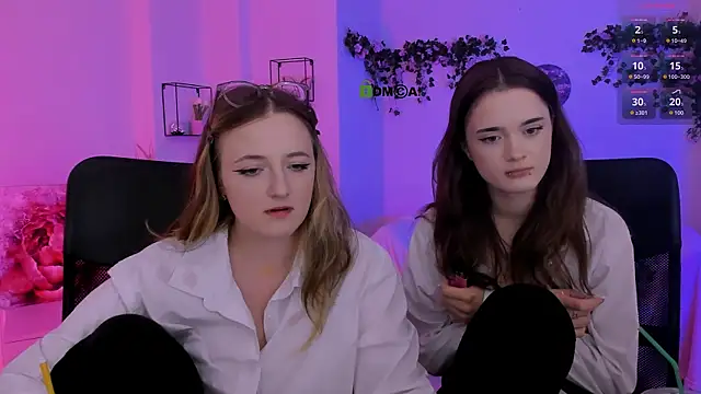 Вебкам-шоу liana_kisses
