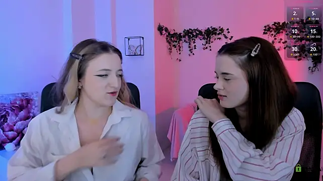 Вебкам-шоу liana_kisses
