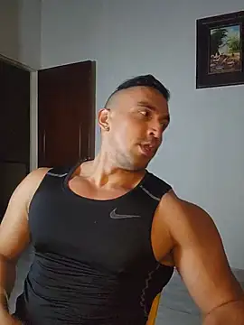 Show modela jhay-crux na web-kameri