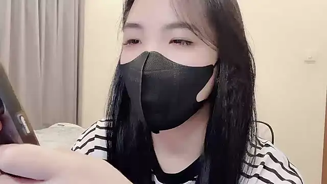 Pertunjukan Kamera Web Pun8386