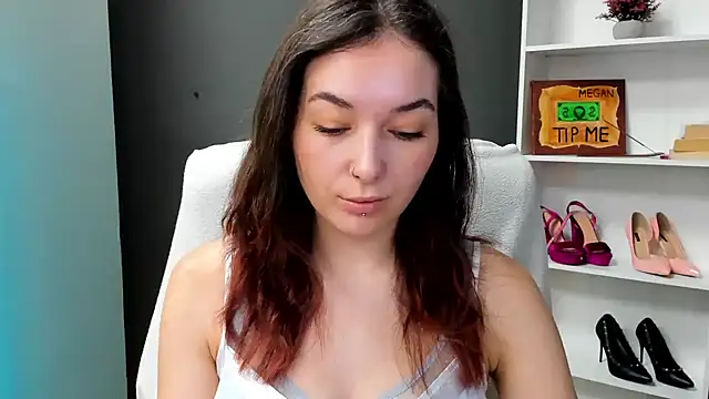 Chat +18 de Meagn_Extasy ao vivo
