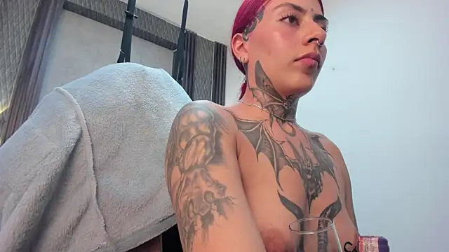 Chat +18 de selene_red_ ao vivo