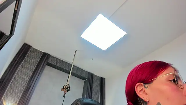 selene_red_'s Live XXX Chat