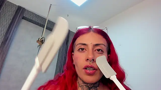selene_red_'s Live XXX Chat