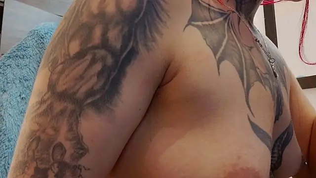 Chatroom XXX en direct de selene_red_
