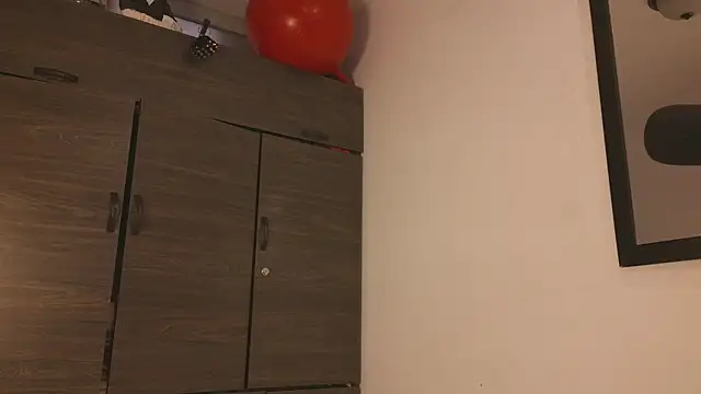 selene_red_'s Live XXX Chat