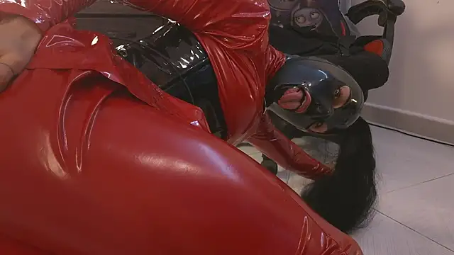 selene_red_ Show Webcam