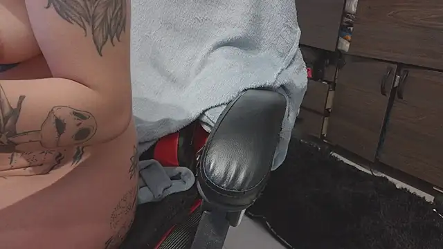 selene_red_'s Webcam Show