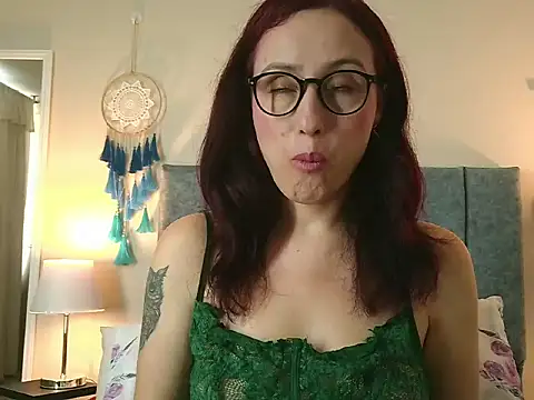 IberianMoonMK – webcam-show