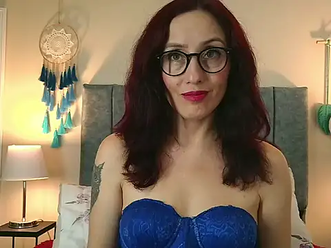 IberianMoonMK Chat XXX in diretta