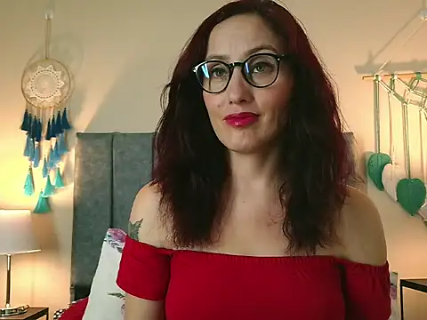 IberianMoonMK Adlı Modelin Canlı XXX Sohbeti