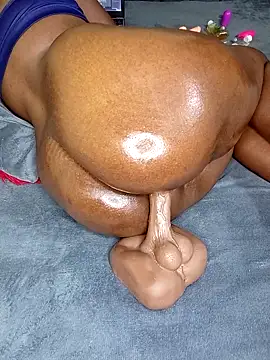 Show modela sweettnadia na web-kameri