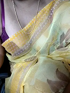 Desi_cheese Adlı Modelin Canlı XXX Sohbeti