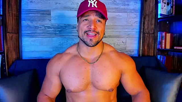 MikeEstevess Шоу с уебкамера