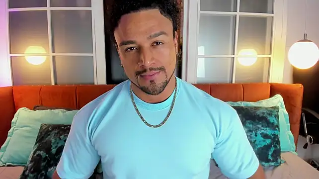 MikeEstevess Show Webcam