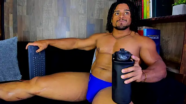 MikeEstevess webcam show