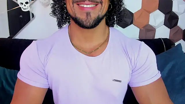 دردشة MikeEstevess الجنسية المباشرة