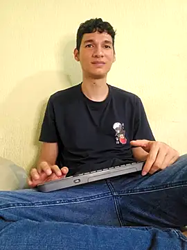 Paulhot018 Pertunjukan Webcam