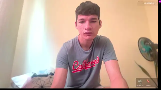 Paulhot018 Pertunjukan Webcam