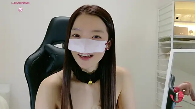 momochan88's Live XXX Chat