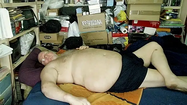 hadeszeuss2's Webcam Show