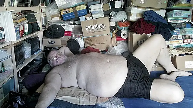 hadeszeuss2's Webcam Show