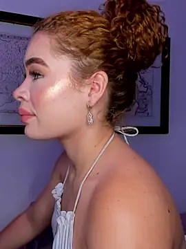 צ'אט XXX בשידור חי של _LittleLia