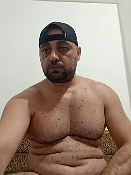 Mirkoxxx@xh: διαδικτυακό σόου στην κάμερα