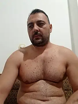 Mirkoxxx@xh: διαδικτυακό σόου στην κάμερα