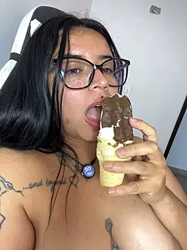 Chat XXX en directo de Devilsweet17
