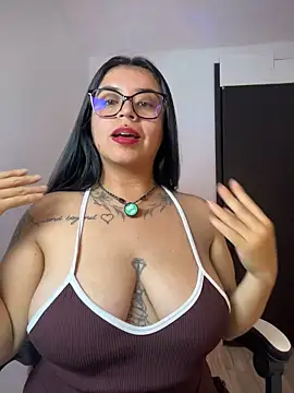 Devilsweet17 Adlı Modelin Web Kamerası Şovu