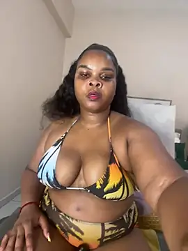 NaughtyKelly28 Webcamshow