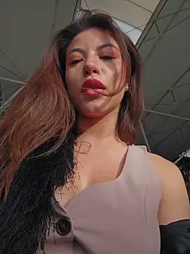 Pokazy przed kamerką – Karen_San_Miguel