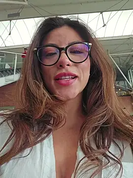 Show modela Karen_San_Miguel na web-kameri
