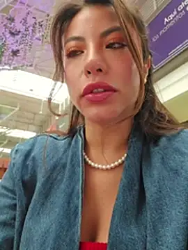 Karen_San_Miguel webkamerás műsora