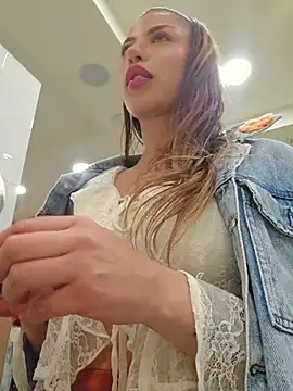 Show modela Karen_San_Miguel na web-kameri
