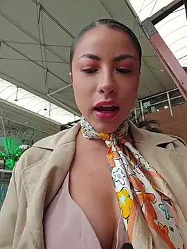 Karen_San_Miguel Pertunjukan Webcam