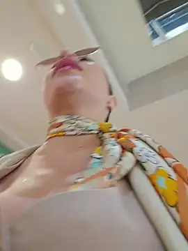 Вебкам-шоу Karen_San_Miguel