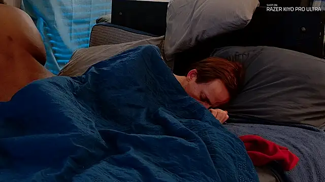 Dilldough405 Show in webcam