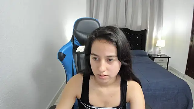 Chatroom XXX en direct de Antonella_heinz