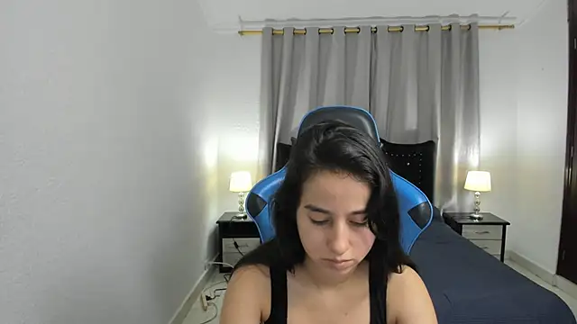 Antonella_heinz's Live Chat Room