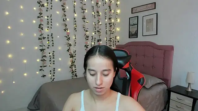 Antonella_heinz Chat XXX in diretta