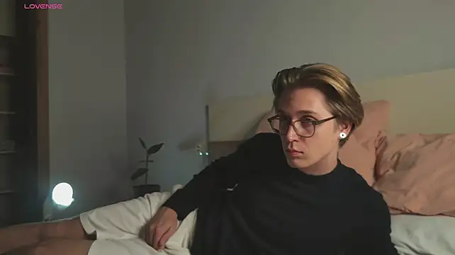Shirizi's Webcam Show