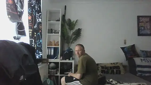 Naibaf1982 webkamerás műsora
