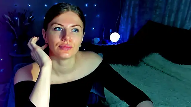 JinnaGreatn Webbikameraesitys