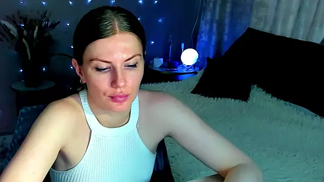 JinnaGreat Show in webcam