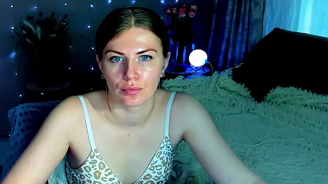 Chat +18 de JinnaGreat ao vivo