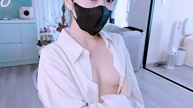 _Misaki_Eri live XXX chat