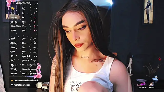 AdharaaMoon Webcam-Show